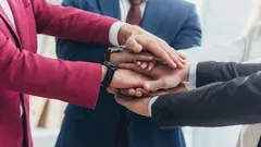 Psychologie des Erfolgs: 3 Eigenschaften, die herausragende Führungskräfte auszeichnen