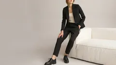 So kombinieren Sie Schwarz ab 50: die wichtigsten Regeln für einen stilvollen Look